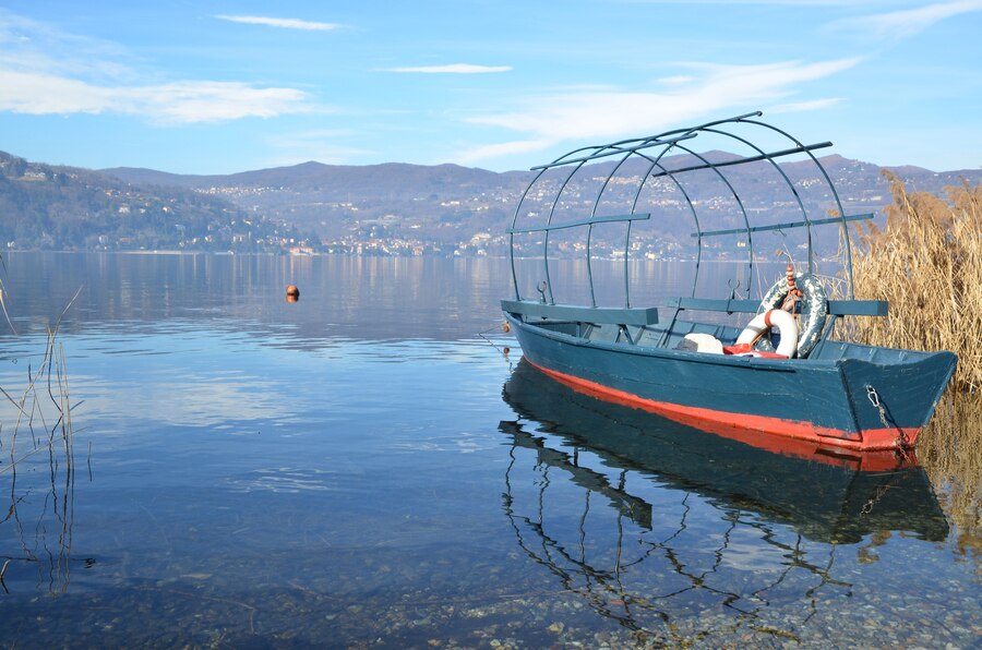 Glass bottom boat tour